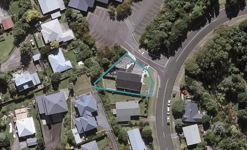 73 Dorset Avenue, Lynmouth, New Plymouth - Carousel 1
