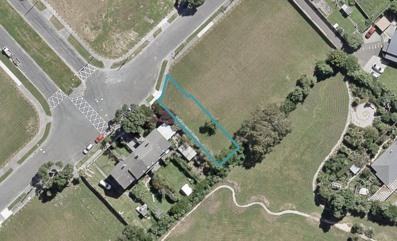 34 Durham Crescent, Fairfield, Lower Hutt - Carousel 1