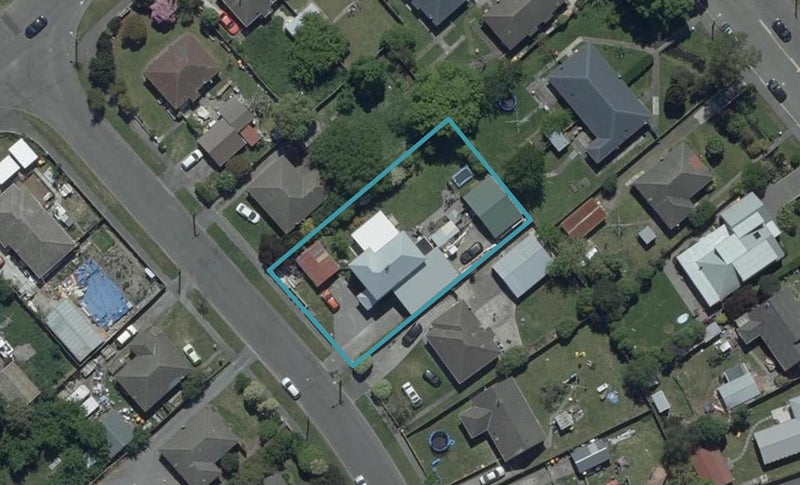 28 Bateman Avenue, Bryndwr, Christchurch - Carousel 1
