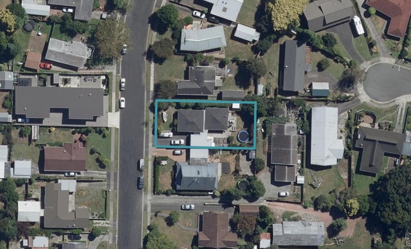 33 Kowhai Street, Hamilton Lake, Hamilton - Carousel 1