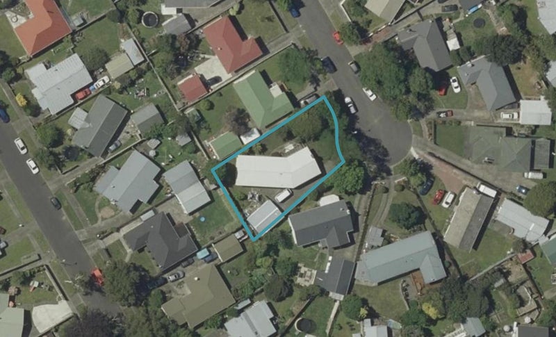 28 Mokau Place, Terrace End, Palmerston North - Carousel 1