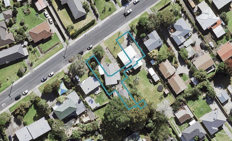 5/5 Lancaster Road, Beach Haven, Auckland - Carousel 1