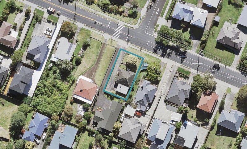 72 Rimu Street, New Lynn, Auckland - Carousel 1