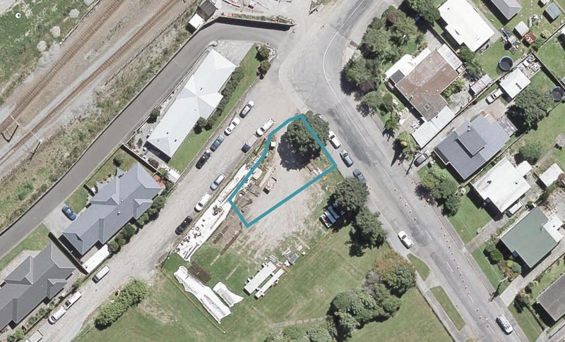 19 Ford Road, Manor Park, Lower Hutt - Carousel 1