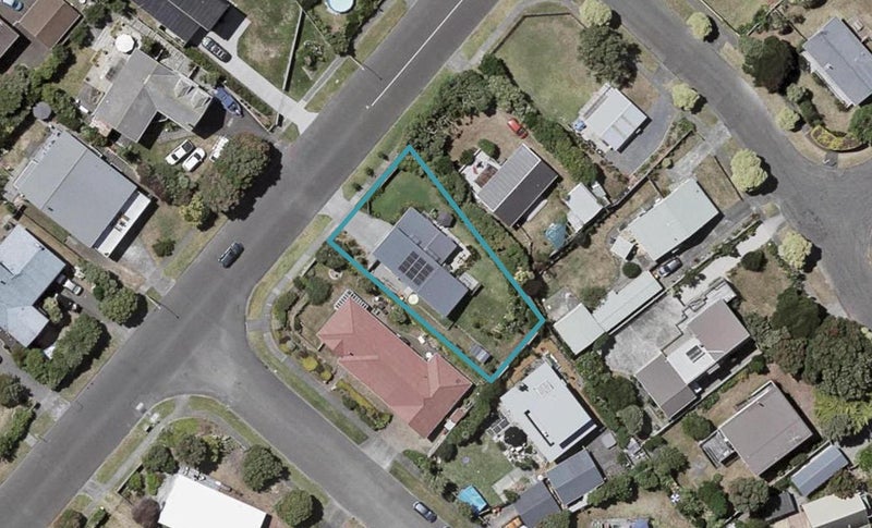 156 Tutere Street, Waikanae Beach, Waikanae - Carousel 1