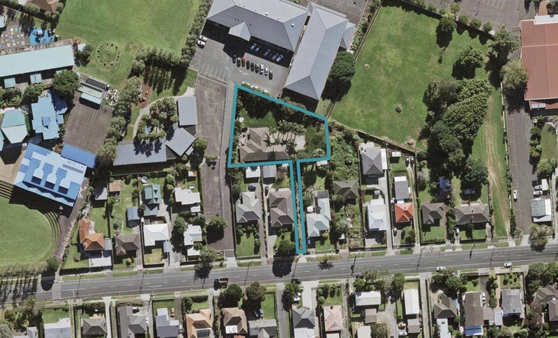 31 Miller Road, Mangere Bridge, Auckland - Carousel 1