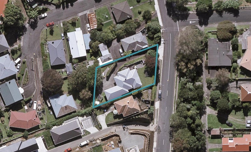 54 Lorna Street, Lynmouth, New Plymouth - Carousel 1