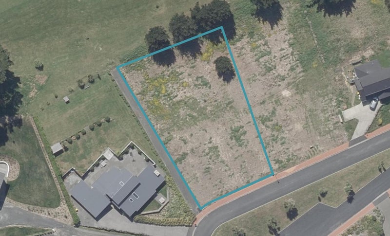 24 Highgrove, Saint Clair, Dunedin - Carousel 1