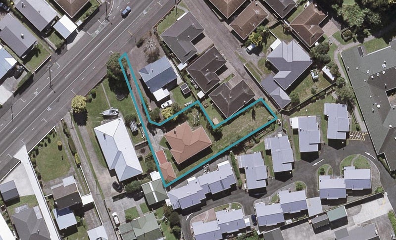 83A Tukapa Street, Westown, New Plymouth - Carousel 1