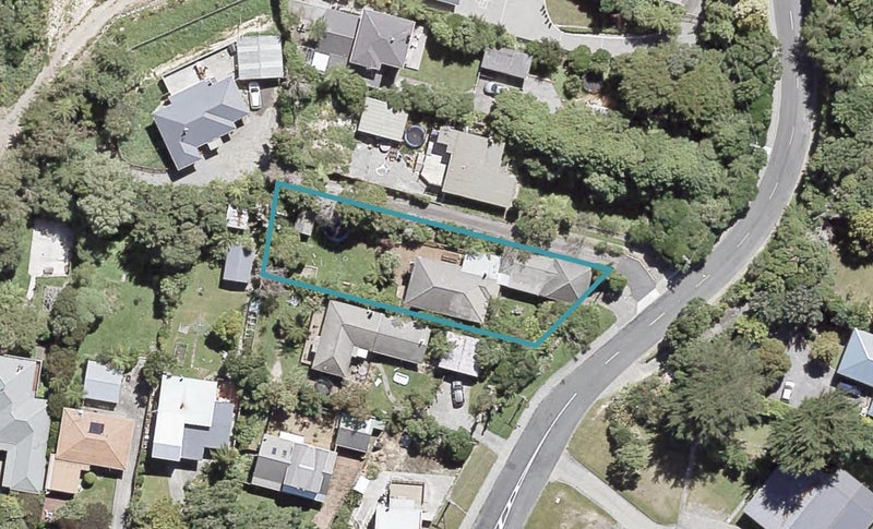 5 Stratton Street, Normandale, Lower Hutt - Carousel 1