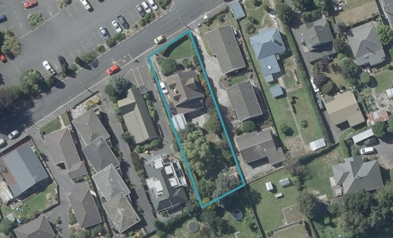 18 Shand Street, Green Island, Dunedin - Carousel 1