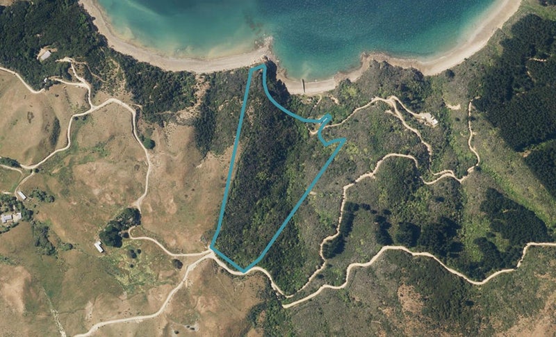 0 Admiralty Bay, Admiralty Bay, French Pass - Carousel 1