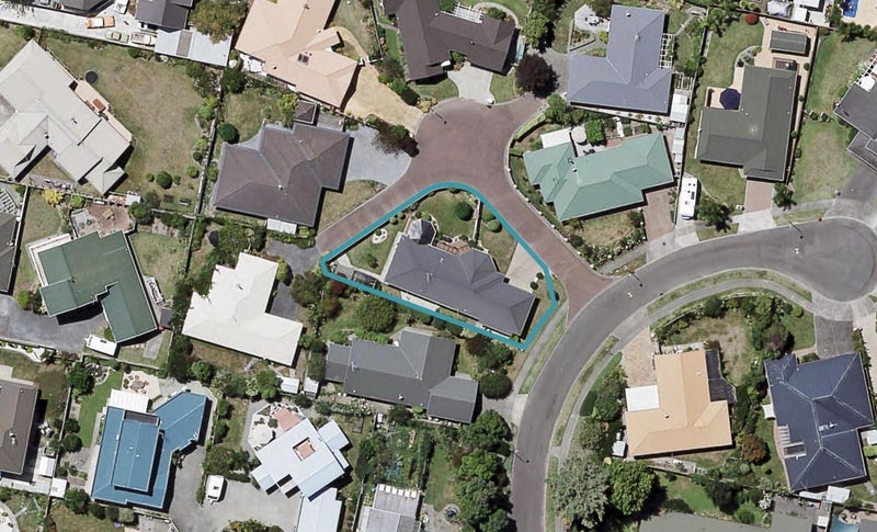 5 Bishops Close, Greenmeadows, Napier - Carousel 1