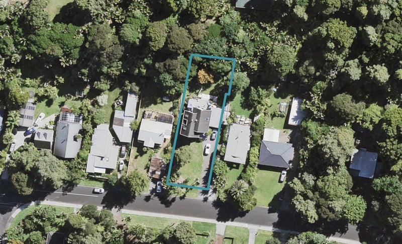 17 Boylan Road, Titirangi, Auckland - Carousel 1