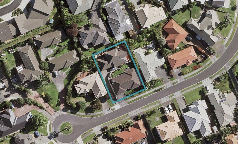 2/25 Stewart Gibson Place, Manurewa, Auckland - Carousel 1