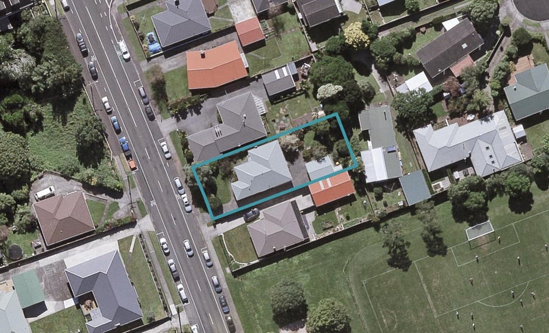 245 Mangorei Road, Merrilands, New Plymouth - Carousel 1