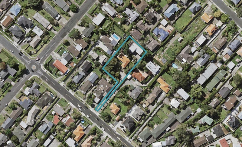 2/134 Nile Road, Milford, Auckland - Carousel 1