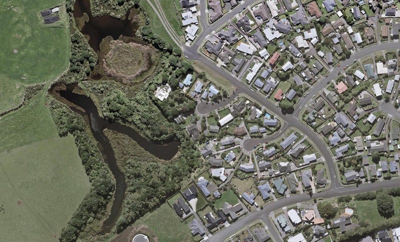 7 Ludlow Place, Bell Block, New Plymouth - Carousel 1