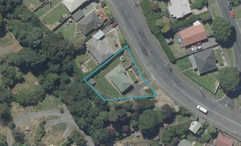 19 Brockville Road, Glenross, Dunedin - Carousel 1