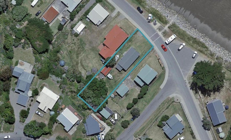 102 Jetty Road, Castlepoint, Tīnui - Carousel 1