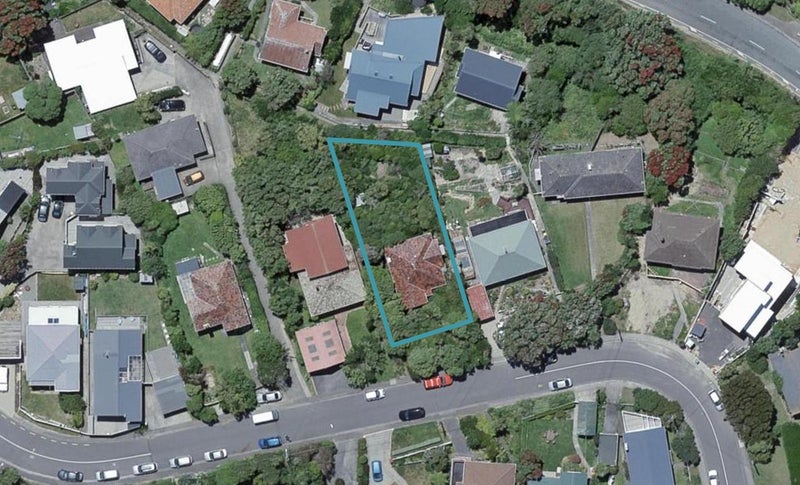 28 Kaihuia Street, Northland, Wellington - Carousel 1