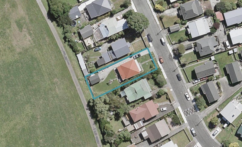 31 Randwick Crescent, Moera, Lower Hutt - Carousel 1