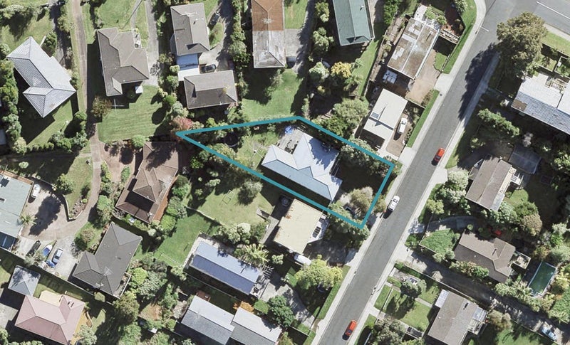 1 Dunraven Place, Torbay, Auckland - Carousel 1