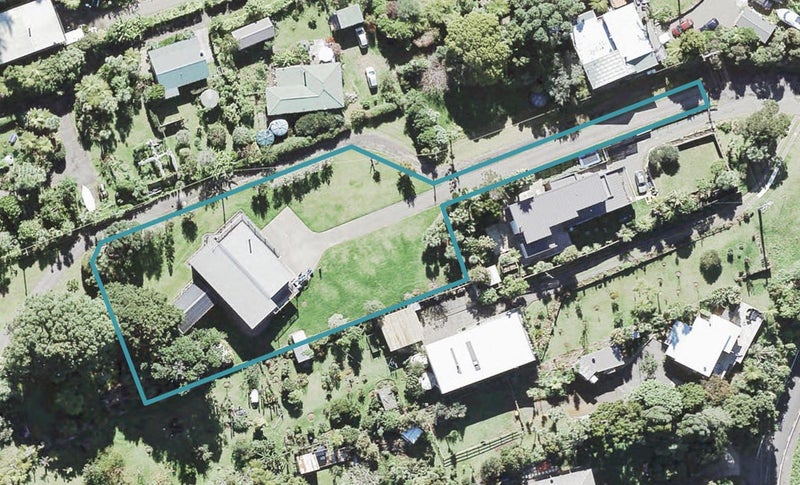 83 Cornwallis Road, Cornwallis, Auckland - Carousel 1