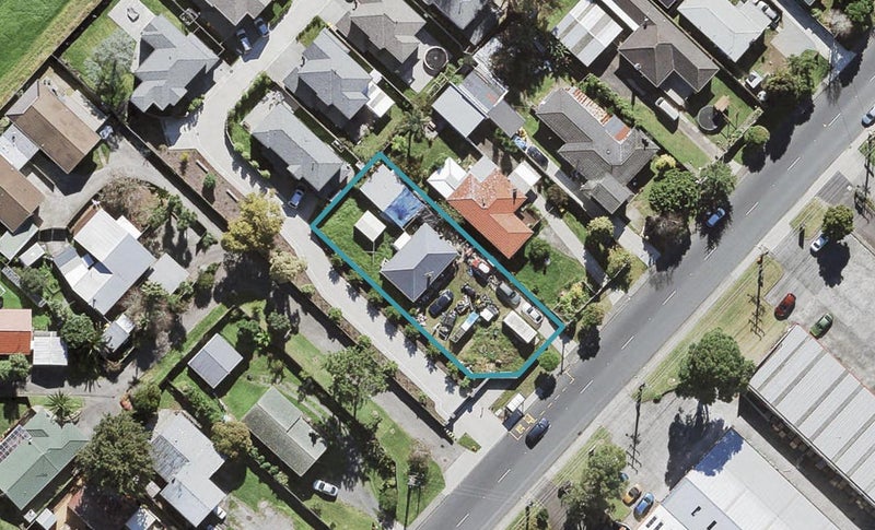 142 Hepburn Road, Glendene, Auckland - Carousel 1