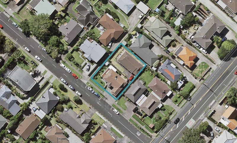 2/1 Alma Road, Milford, Auckland - Carousel 1