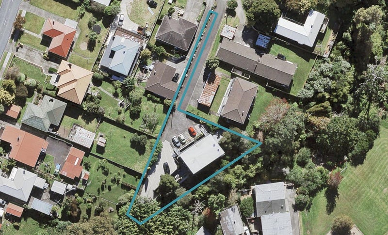 4/7 Alston Avenue, Kelston, Auckland - Carousel 1