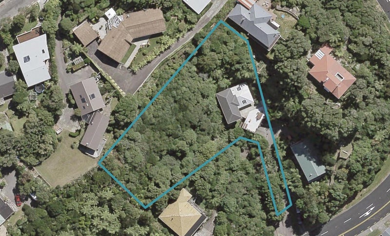 23 London Road, Korokoro, Lower Hutt - Carousel 1