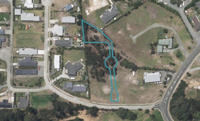9 Paulene Anne Place, Mangawhai Heads, Mangawhai - Carousel 1