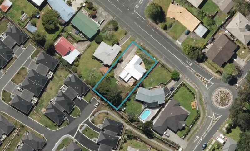 27 Te Puia Street, Kamo, Whangarei - Carousel 1
