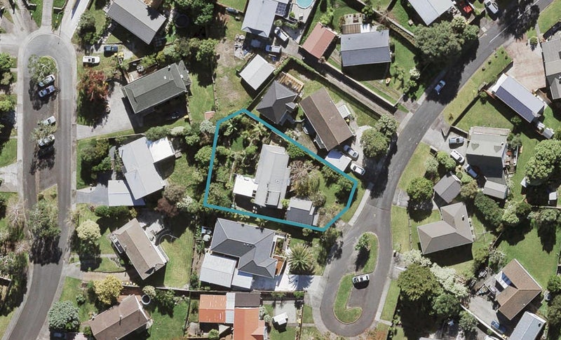 9 Truscott Place, West Harbour, Auckland - Carousel 1