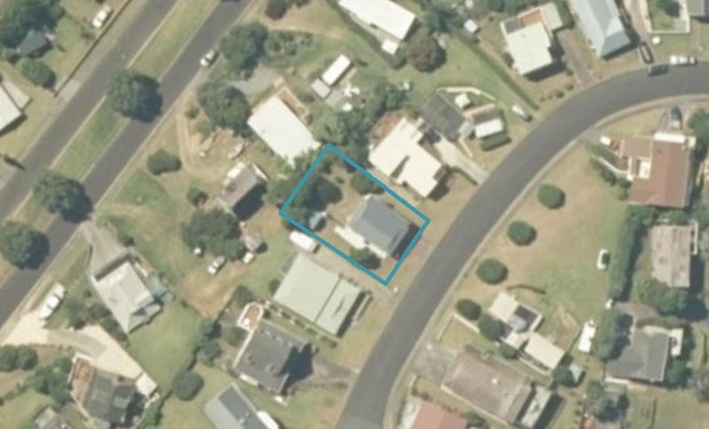 110 Titiro Place, Onemana, Whangamatā - Carousel 1