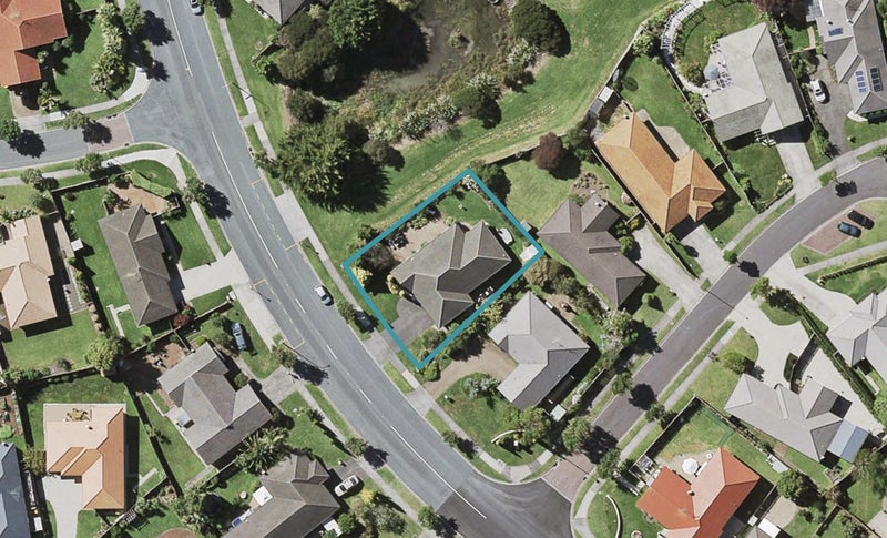 85 Burswood Drive, Burswood, Auckland - Carousel 1