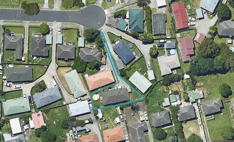 14C Surrey Grove, Parkvale, Tauranga - Carousel 1