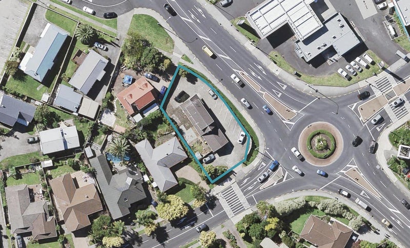 1 Millhouse Drive, Northpark, Auckland - Carousel 1