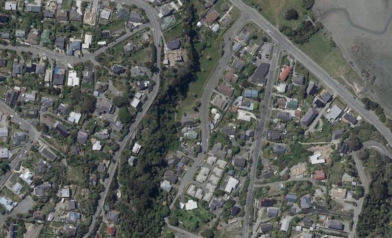 22 Aratoro Place, Mount Pleasant, Christchurch - Carousel 1