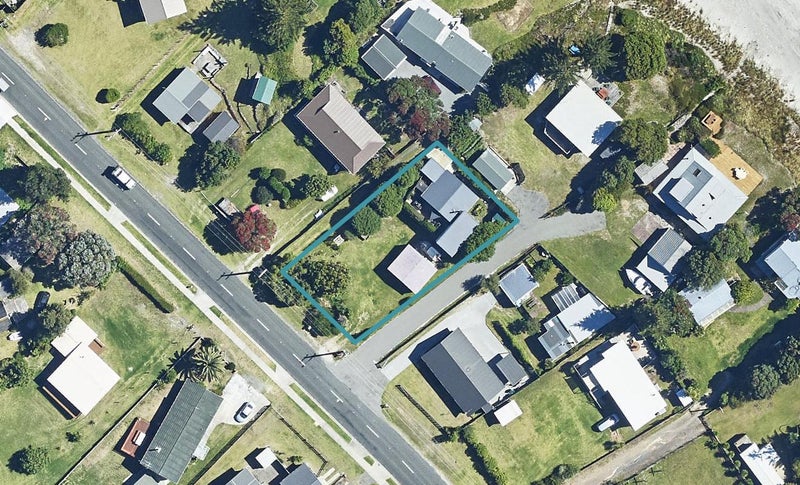 629 Pukehina Parade, Pukehina, Te Puke - Carousel 1