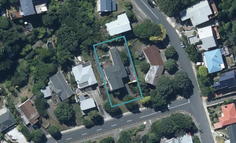 47 Acheron Road, Paremata, Porirua - Carousel 1