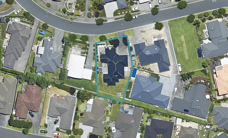 24 Contour Avenue, Pyes Pa, Tauranga - Carousel 1