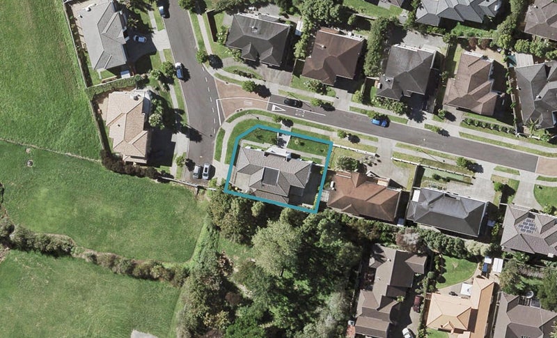 38 Cherrywood Crescent, Northpark, Auckland - Carousel 1