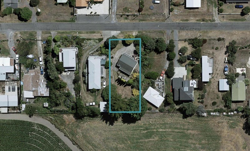 59 Gillies Crescent, Waimarama, Havelock North - Carousel 1