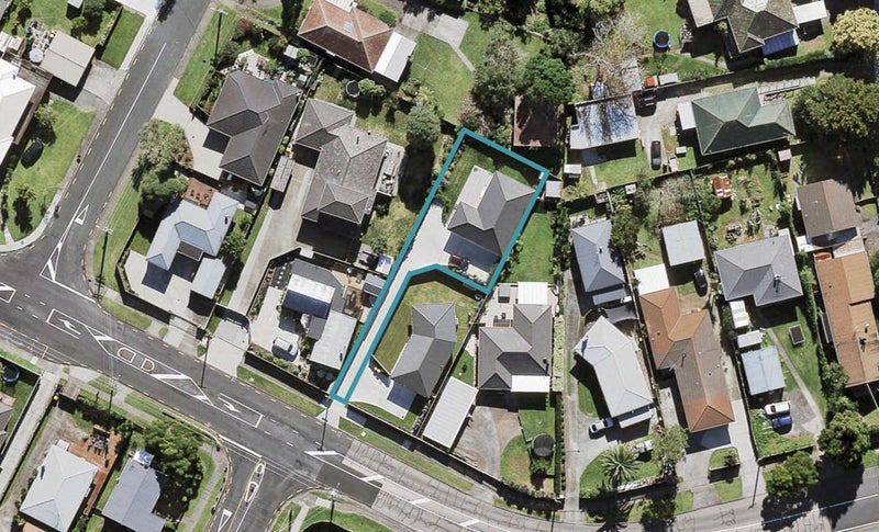 45B Taikata Road, Te Atatu Peninsula, Auckland - Carousel 1