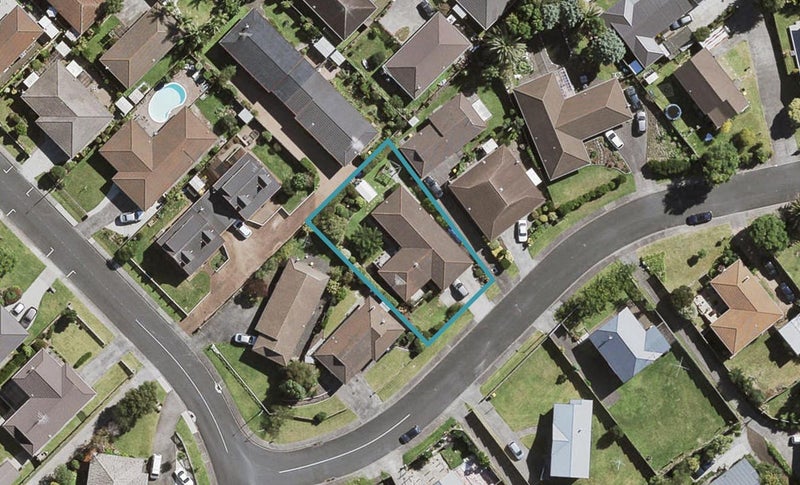 2 Miriam Corban Heights, Henderson, Auckland - Carousel 1