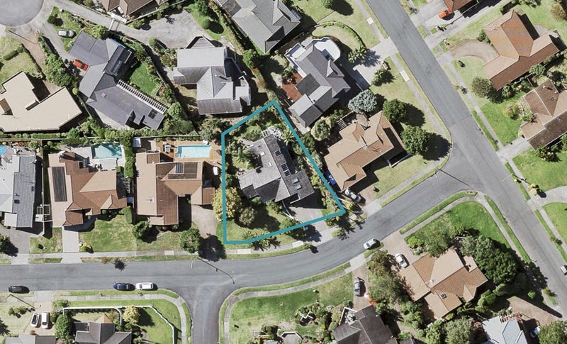 66 Oliver Road, Eastern Beach, Auckland - Carousel 1