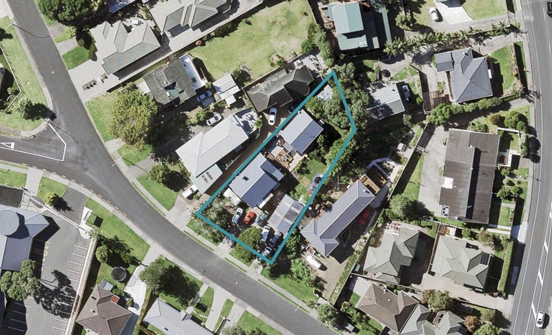 9 Drake Street, Howick, Auckland - Carousel 1