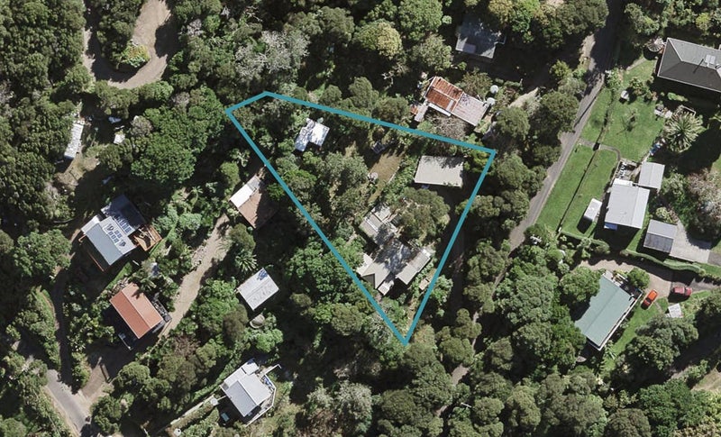 138 Fairview Crescent, Omiha, Waiheke Island - Carousel 1